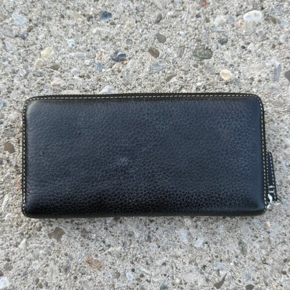 Authentic Vintage Coach Large Black Leather Wallet – Silver Hardware Zip-Around - Picture 4 of 7